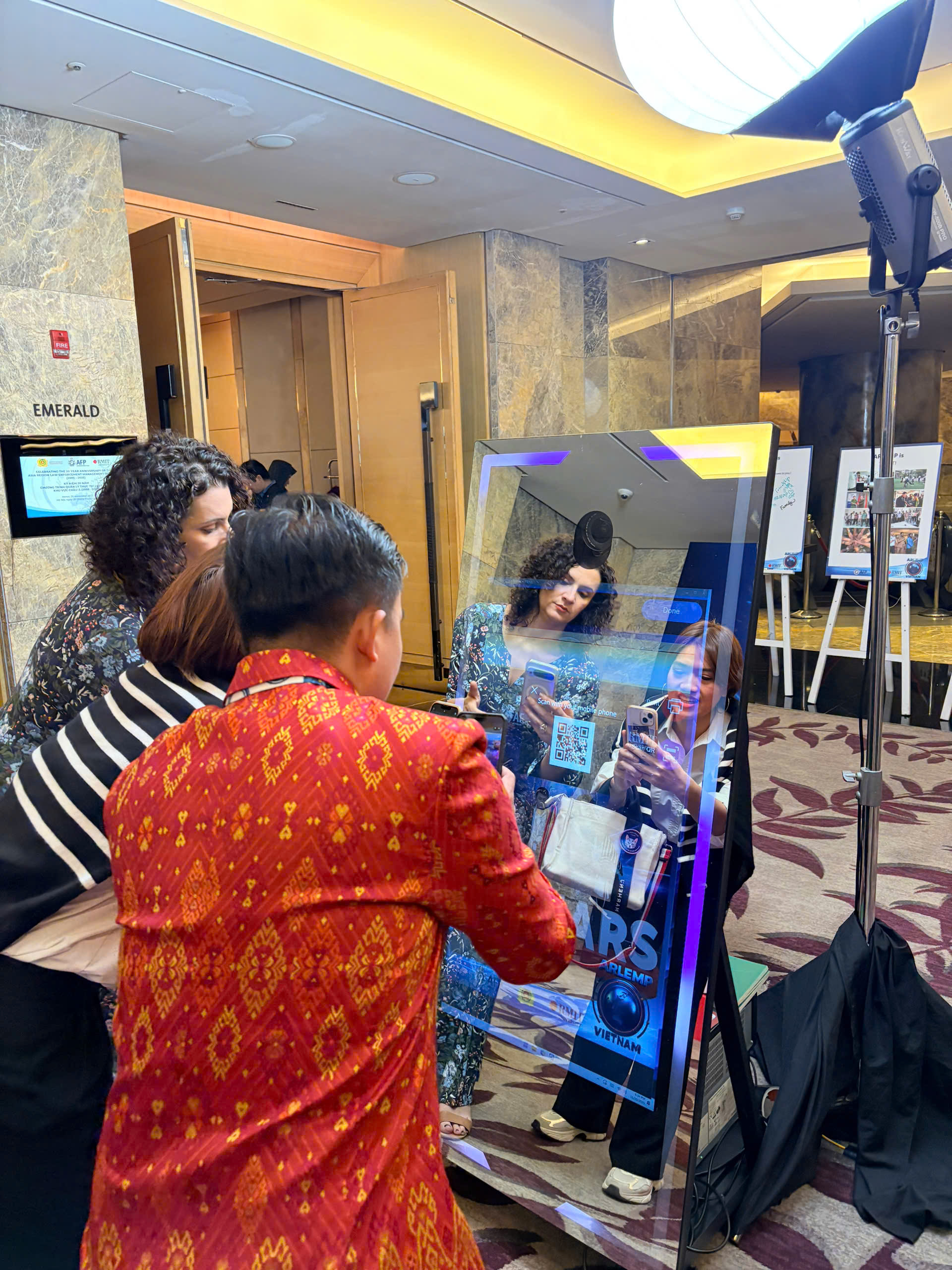 photobooth mặt gương tại hà nội