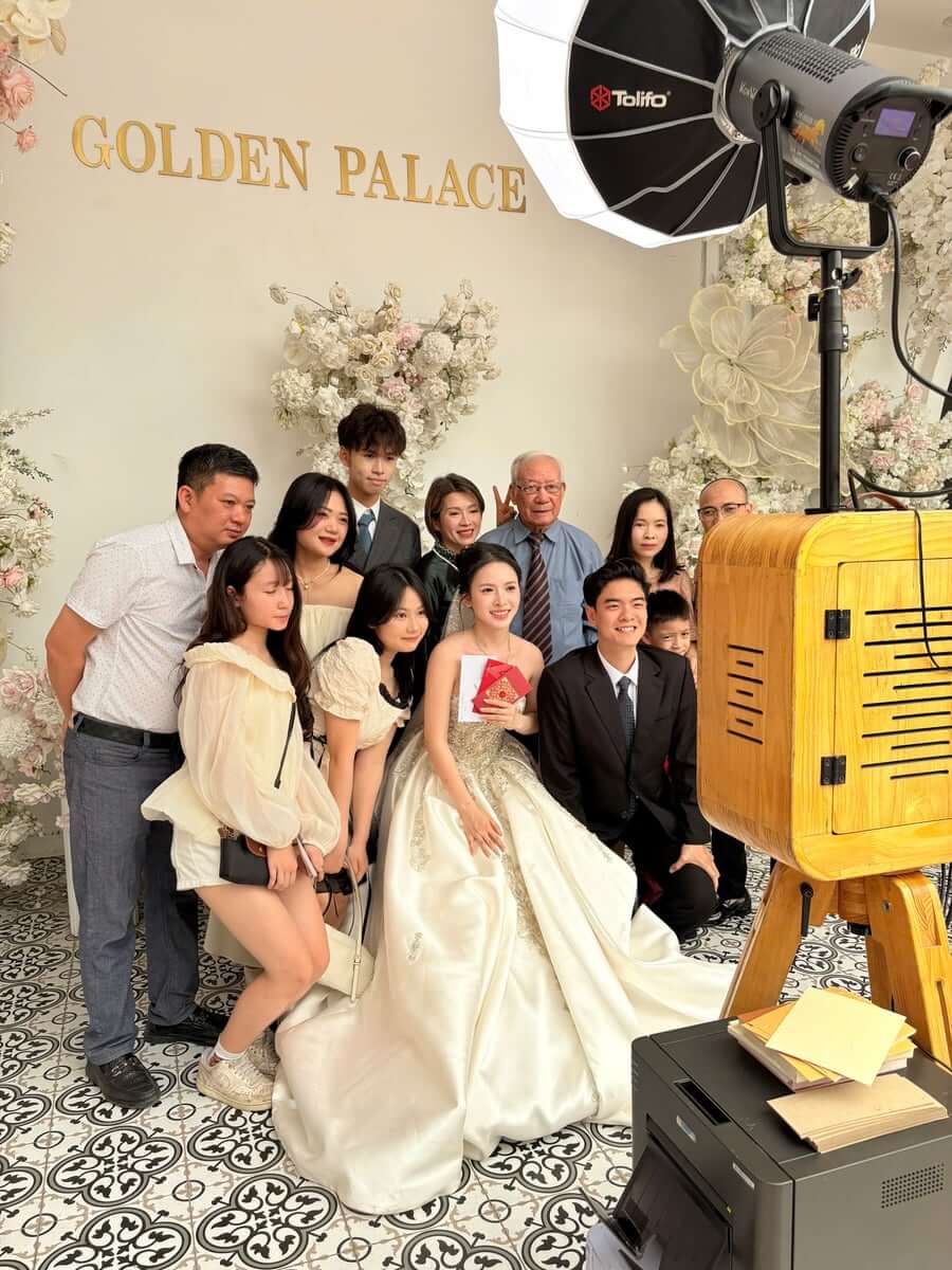quản lý lưu lượng khách tại khu vực photobooth - Tầm quan trọng của dịch vụ chuyên nghiệp