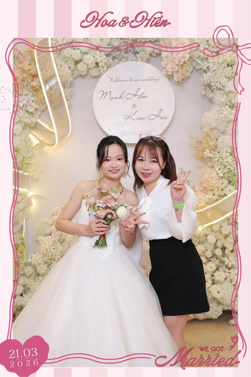 chụp ảnh photobooth tiệc cưới