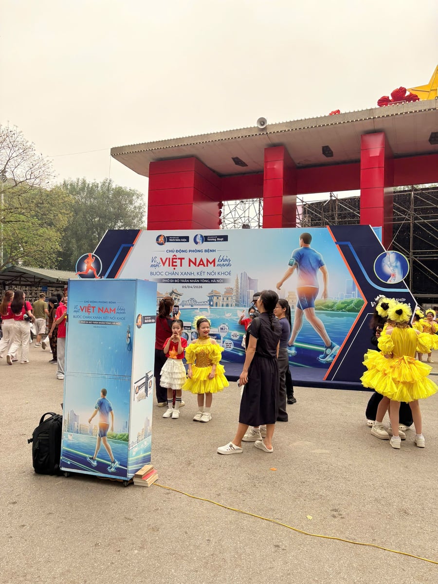 thuê dịch vụ photobooth cho tiệc cưới